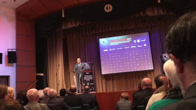 Выступает Серге́й Ви́кторович Лавро́в смотреть онлайн