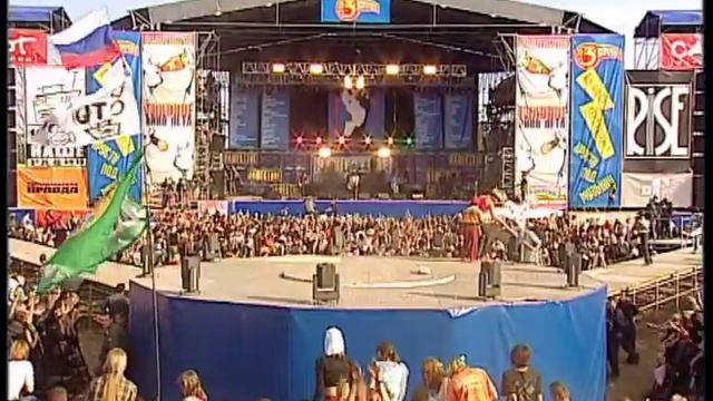 НАШЕСТВИЕ 2002: Найк Борзов - Маленькая лошадка смотреть онлайн