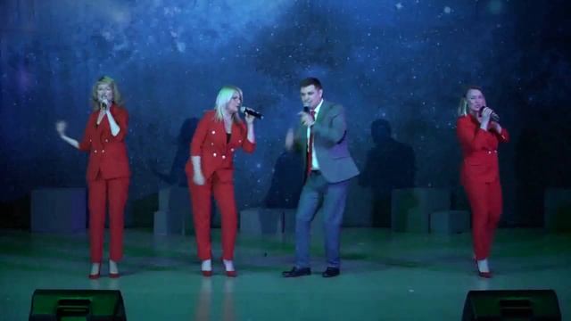 Попурри. Народный коллектив вокальный Ансамбль "Вам и не снилось" и Алексей Дьяконов смотреть онлайн