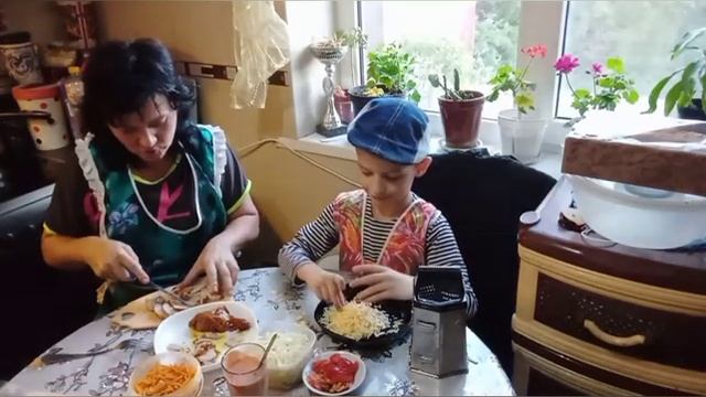 шаурма по-домашнему. Вкуснее не бывает. Дети в восторге. смотреть онлайн