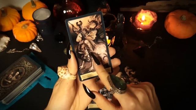 Будущее Америки с новым президентом плачевно. Джон Байден. Будет война? расклад Таро смотреть онлайн