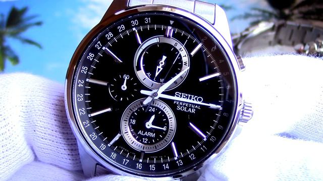 Доступный хронограф с вечным календарем Seiko SBPJ005 смотреть онлайн