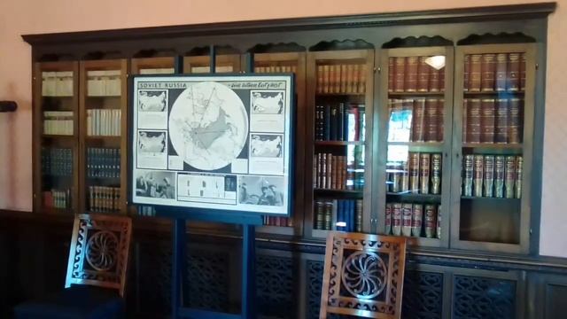 #Schloss #Cecilienhof Arbeitszimmer Stalin #Bibliothek #Kronprinzessin #Cecilie #Дворец #Цецилиенхо