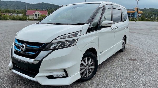 Обзор Nissan Serena e-Power Highway Star V