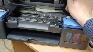 Canon G3400 белый лист, не печатает. всё потому что не идут чернила.