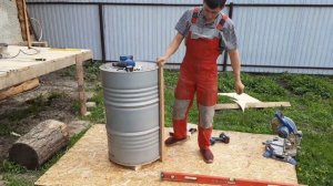 декор старой железной бочки