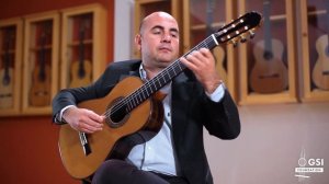 Luigi Boccherini's «Minuet» played by Nemanja Bogunovic on a Teodoro Perez «Antigua» guitar