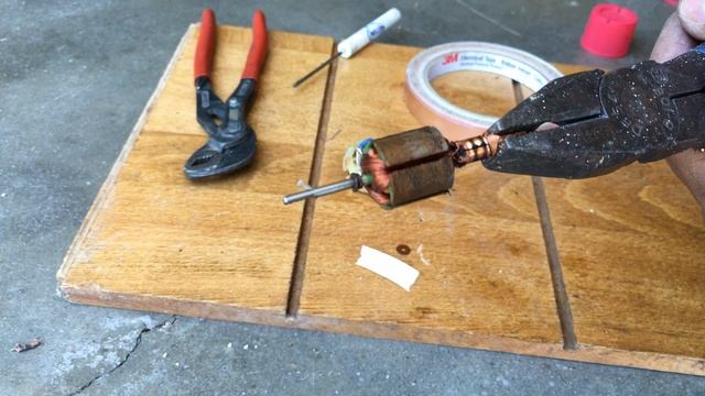 BMW Windshield Washer Pump Repair смотреть онлайн