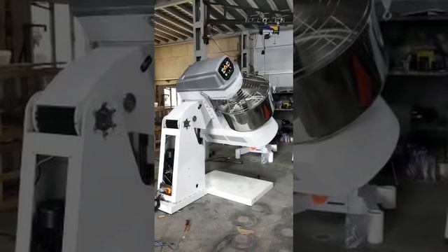 Тестомес BELOVEN KDM самоопрокидывающийся двух скоростной (Турция) смотреть онлайн