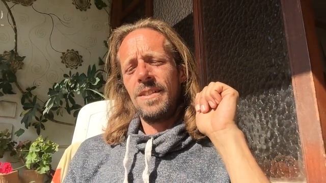 100 gates?? Gates to where? смотреть онлайн