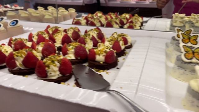 Dinner in the hotel Kilikya Palace смотреть онлайн