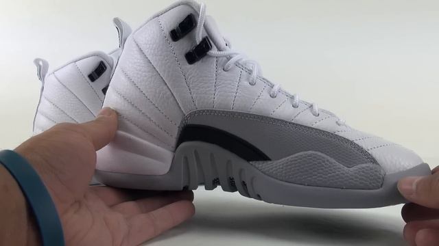 Air Jordan 12 Barons Review + On Feet смотреть онлайн