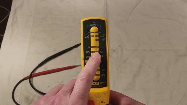 Fluke T2 Industrial Electronic Voltage Tester Review смотреть онлайн