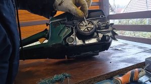 Откручиваем сцепление бензопилы | Как сделать съемник сцепления бензопилы?