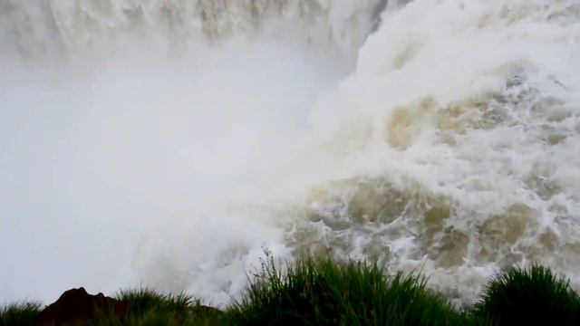 Водопады Игуасу смотреть онлайн