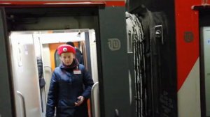 Двухэтажный поезд РЖД. Казанский вокзал в Москве. Double-deck train Railways. KazanStation in Mosco