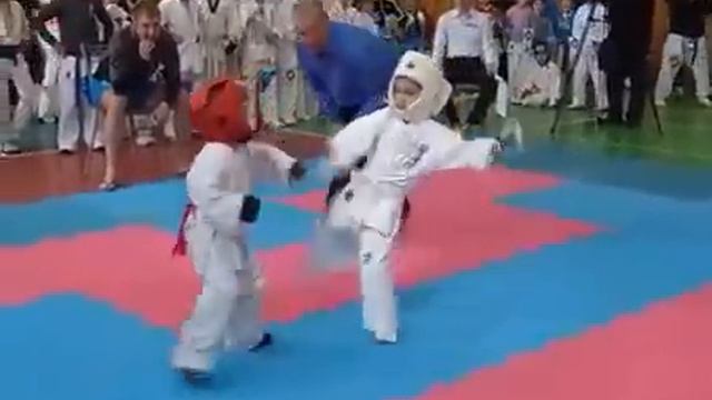 Первое открытое первенство по киокусин каратэ 2016 Миасс смотреть онлайн