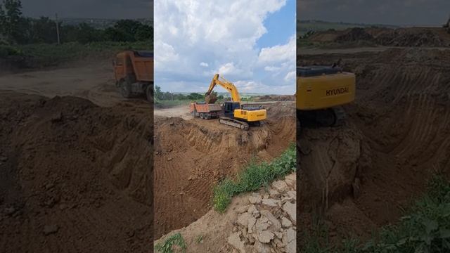 Экскаватор хундай R290LC-7A 30 тонн Копает котлован