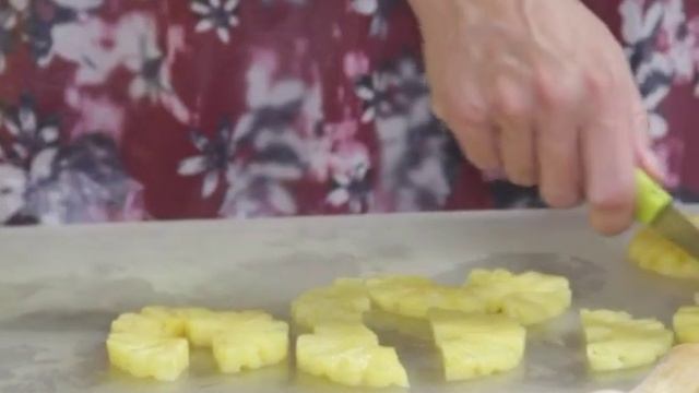 Ананасы в слоеном тесте. смотреть онлайн