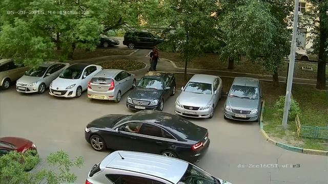 Уличная камера Hikvision DS-2CE16C5T-VFIR3 смотреть онлайн