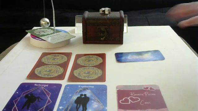 Your 1st Date With The One! 18+ Adults Only Oracle Cards смотреть онлайн