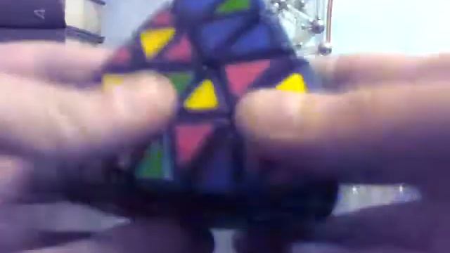 Professor Pyraminx смещение больших рёбер в пары 2 смотреть онлайн