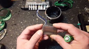 Ремонт портативной колонки T&G и замена аккумулятора нa более большой