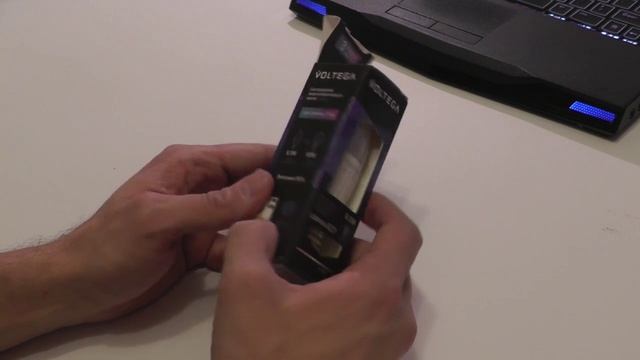 Светодиодная лампа свеча с цоколем E27 Voltega VG1-C2E27cold6W смотреть онлайн