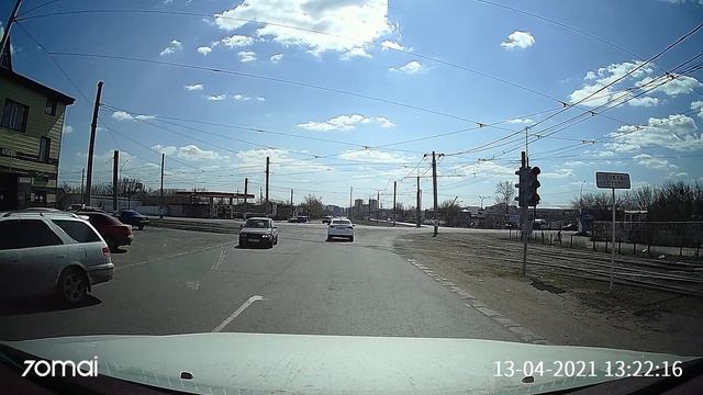 551EEA14. 13.04.21. ул.Торогвая. проезд на красный свет светофора смотреть онлайн