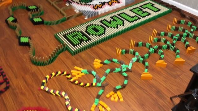 Pokemon Sun & Moon Starters "Pokemon of the Month In 14,456 Dominoes" смотреть онлайн