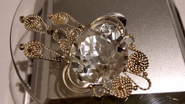 кулон ГОРНЫЙ ХРУСТАЛЬ серебро мельхиор,СССР 1960#горныйхрусталь#горныйхрусталькулон#горныйхрусталь смотреть онлайн