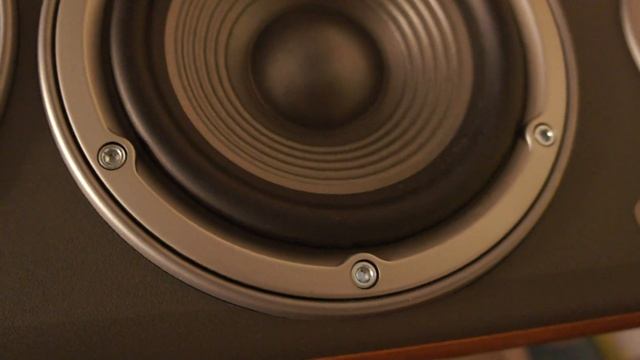 JBL northridge E80 + Yamaha RX-V659 смотреть онлайн