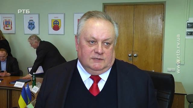 Мер Рівного озвучив, скільки місто кладе на депозит у банк смотреть онлайн