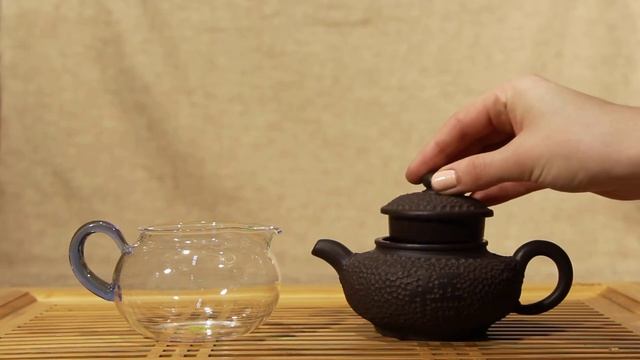 Чайник # 25688, исинская глина, 205 мл./Teapot # 25688 Yixing Clay 205 Ml