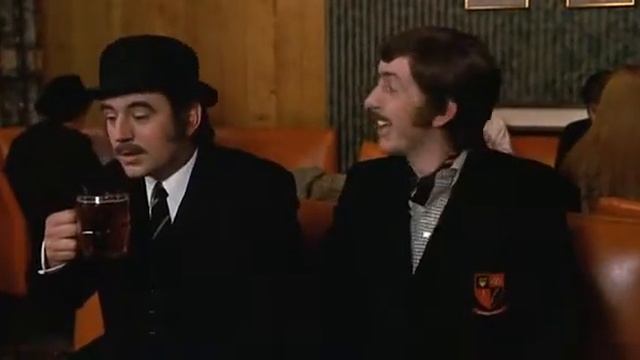 Монти Пайтон Monty Python - 4) навязчивый тип в кафе смотреть онлайн