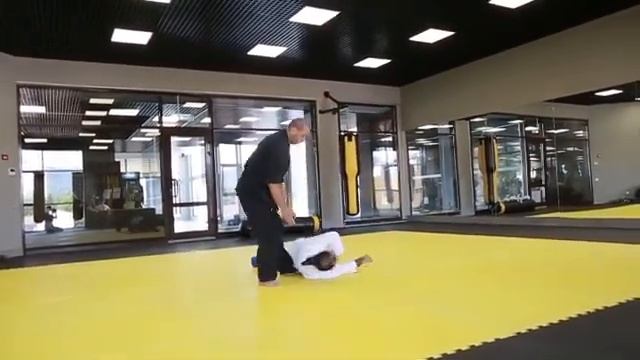 Новый зал для единоборств открылся в фитнес-клубе «Рельеф» по адресу Гагарина,78 (4 этаж) смотреть онлайн