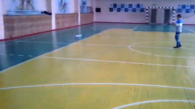 Облёт кордовой полу копии Як 3