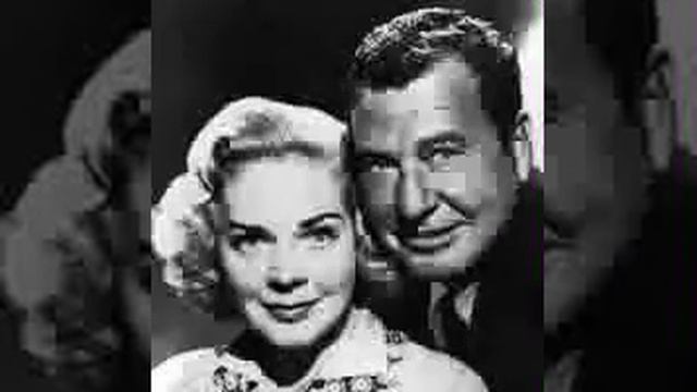 Phil Harris / Alice Faye radio show 10/2/49 Frankie Borrows the Car смотреть онлайн