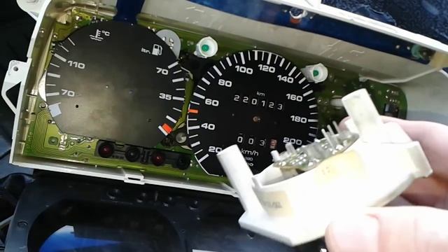 Панель приборов.Как поставить тахометр вместо часов passat b3 смотреть онлайн