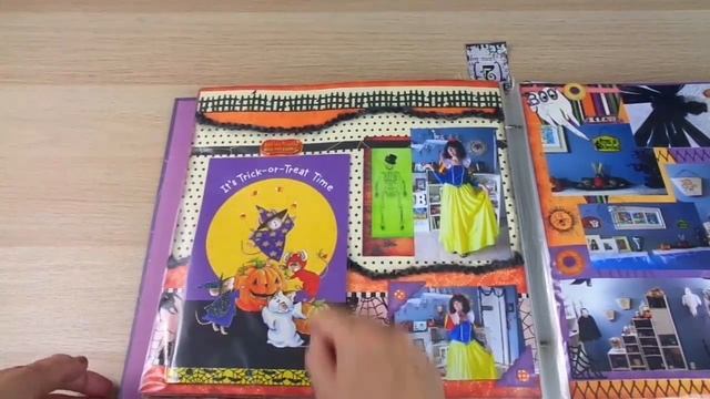 Scrapbooking Halloween Album #2 Flip Through - Layout Ideas смотреть онлайн