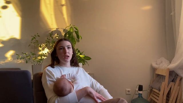 Один день из жизни молодой мамы. Приём у педиатра. Цвет глаз малыша. Прививки. ГВ. Обед с малышом. смотреть онлайн