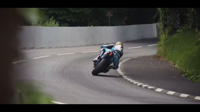 Michael Dunlop 29 wins on Isle of Man TT смотреть онлайн