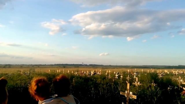 самолёты на заднем плане смотреть онлайн