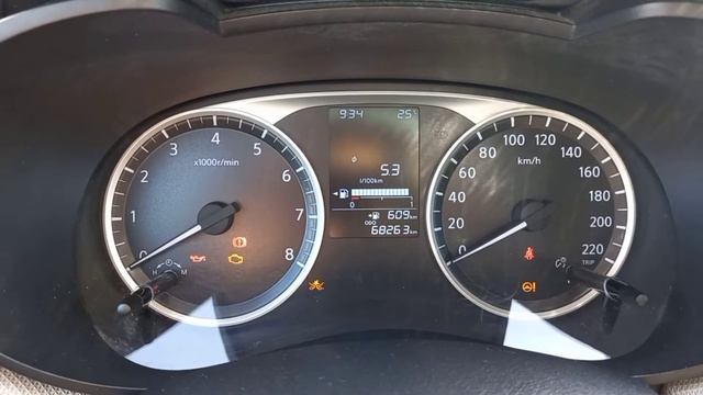 Come eseguire il reset della spia pneumatici Nissan Micra k14 смотреть онлайн