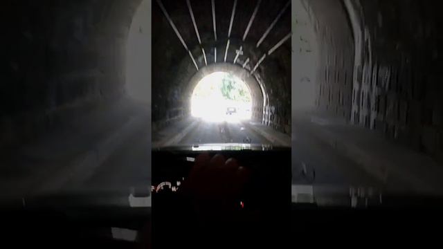 жалко тонель у нас такой короткий #mercedes #amg #w220 #sound смотреть онлайн