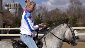 Как управлять лошадью в джигитовке? Средства управления.