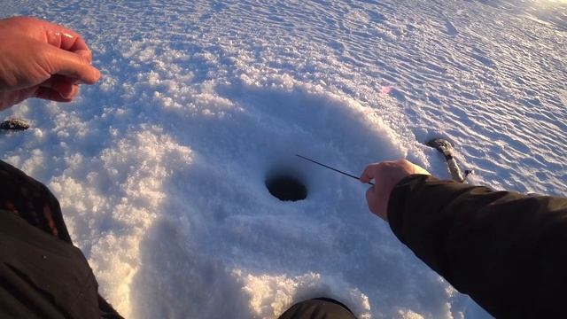 КЛЁВая рыбалка в марте! смотреть онлайн