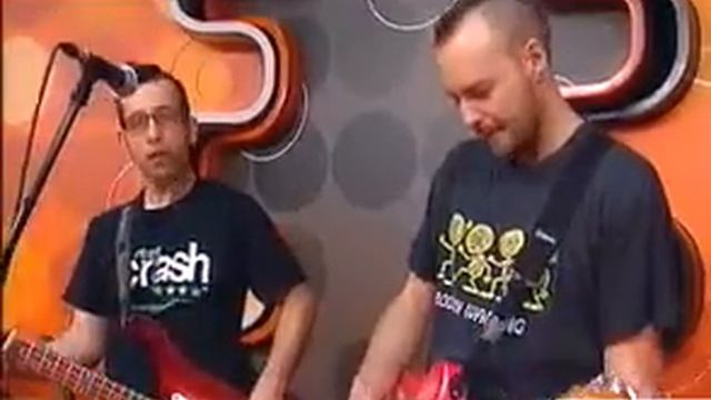 GM több mint 49 - Elektromos Gyalogos (élő, 2010) смотреть онлайн
