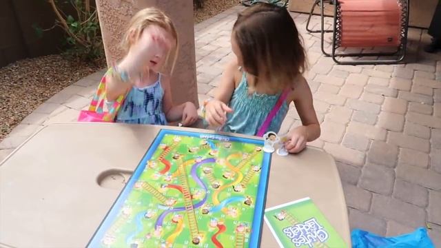Pretend Toy Store Kid's Video Starring Addy and Maya смотреть онлайн