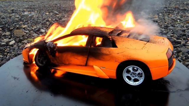 Lamborghini Murcielago Diecast Car Toy is BURNING! Its on Fire!!! смотреть онлайн